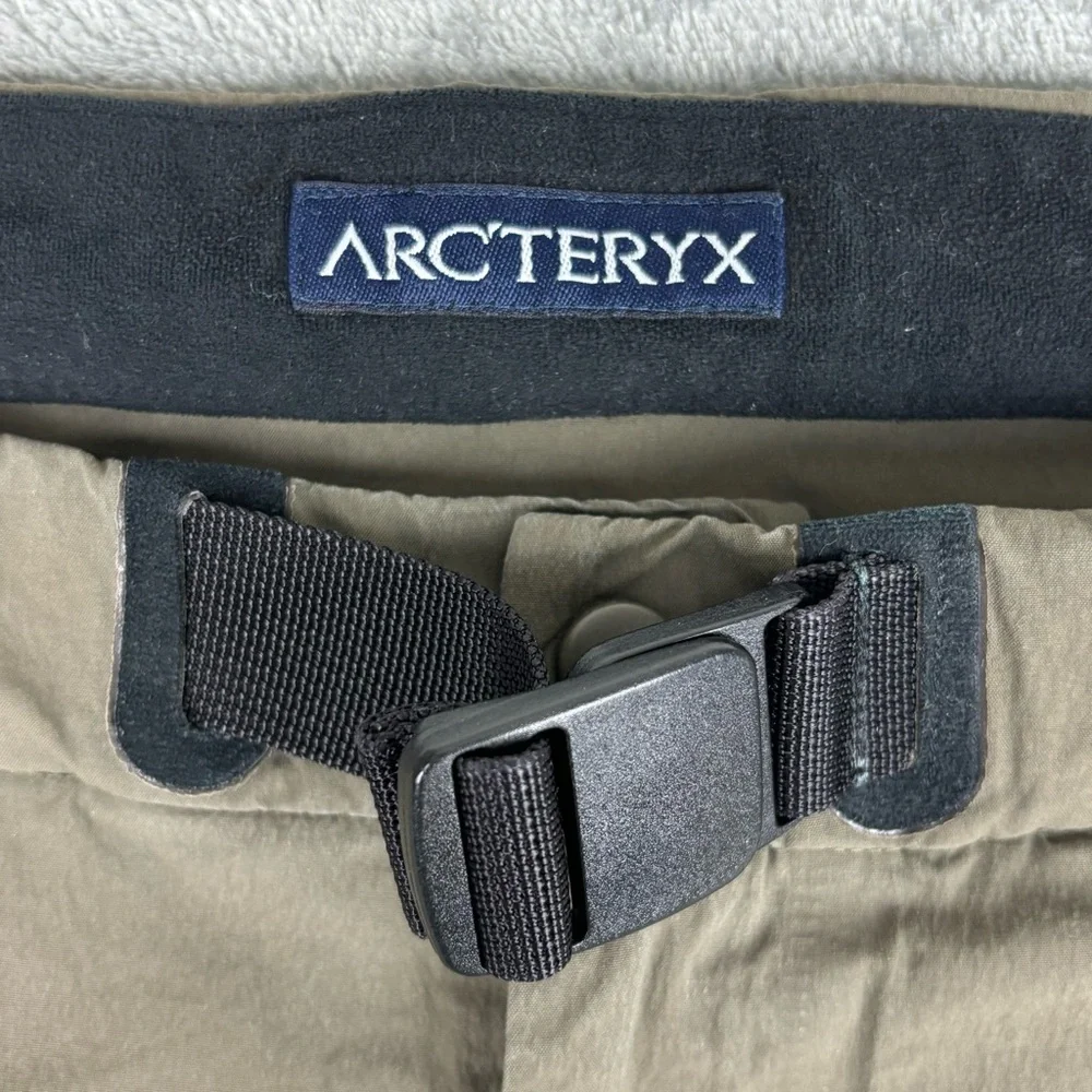 Arc'teryx Gamma Lightweight 9” Shorts 38 Green‎ Hiking Climbing Outdoor